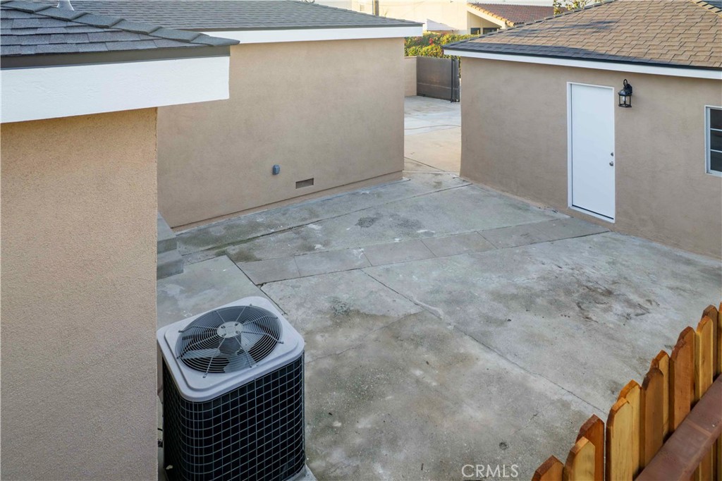 2523 Maynard Drive Duarte, CA 91010 - Photo 14 of 61 a view of entryway with wooden floor