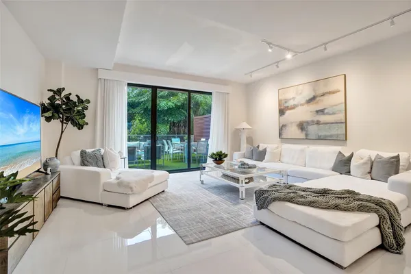 $1,495,000 | 3030 North Ocean Boulevard, Unit S104, Fort Lauderdale, FL 33308