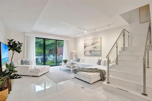 $1,495,000 | 3030 North Ocean Boulevard, Unit S104, Fort Lauderdale, FL 33308