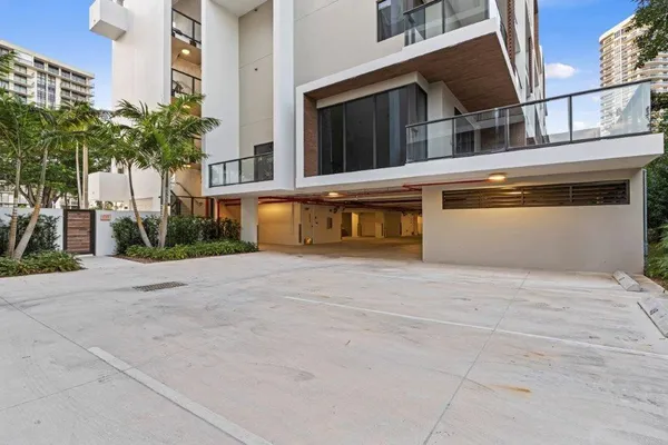 $1,495,000 | 3030 North Ocean Boulevard, Unit S104, Fort Lauderdale, FL 33308