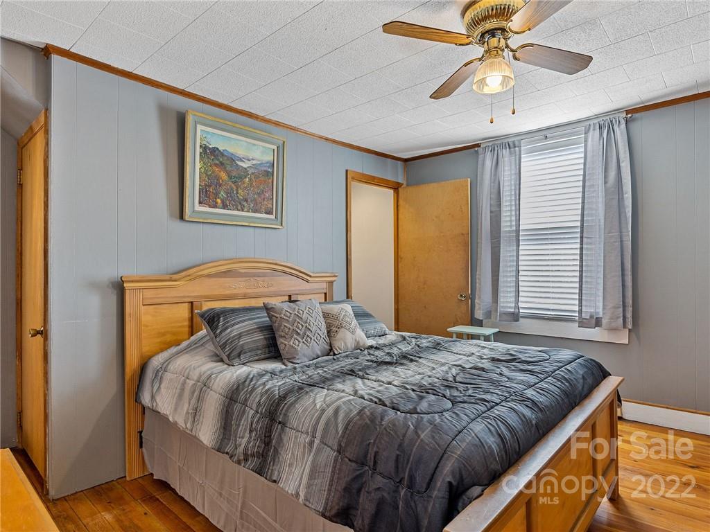 671 North Trade Street Tryon, NC 28782 - Photo 17 of 34 Gallery Image 17