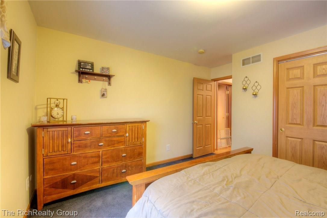 7330 Hitchingham Road Ypsilanti, MI 48197 - Photo 46 of 62 46.jpg