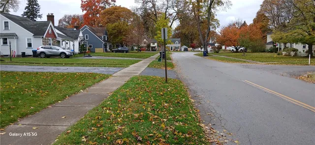 $2,100 | 183 Thorncliffe Drive, Irondequoit, NY 14617