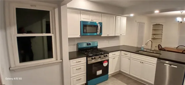 $2,100 | 183 Thorncliffe Drive, Irondequoit, NY 14617