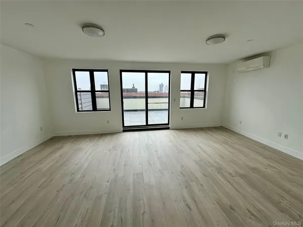 $4,000 | 84-03 Lander Street, Unit 7A | Briarwood