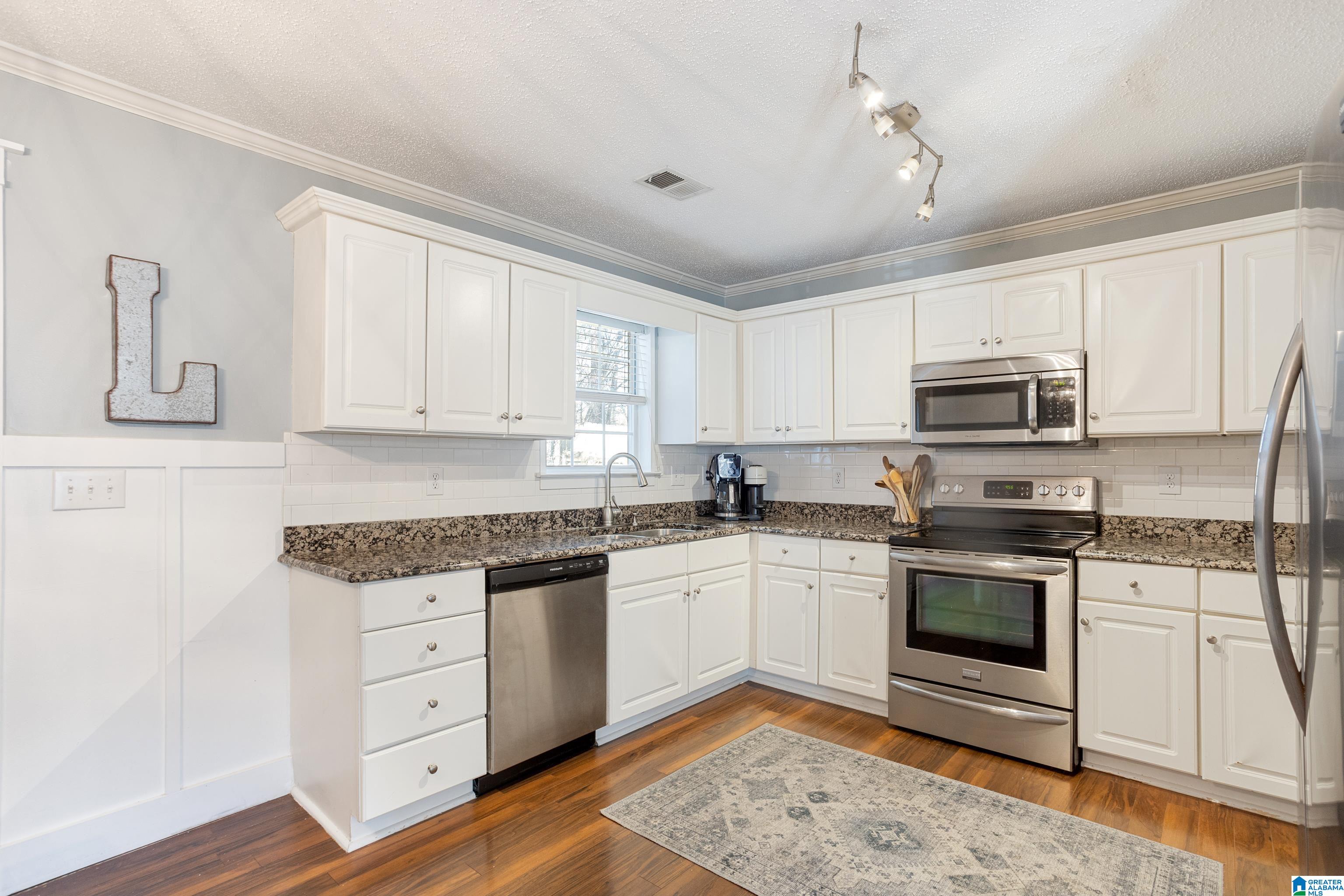 116 Brent Way Alabaster, AL 35007 - Photo 11 of 41