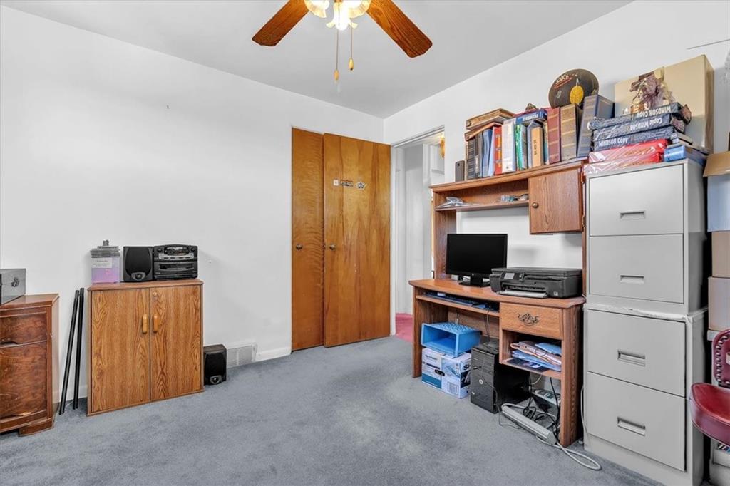 1602 Hollyrood Road Pittsburgh, PA 15227 - Photo 18 of 41 Gallery Image 18