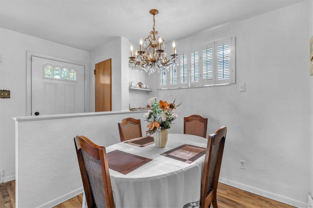 1602 Hollyrood Road Pittsburgh, PA 15227 - Photo 7 of 41 Gallery Image 7