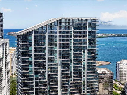 $659,999 | 68 Southeast 6th Street, Unit 3506, Miami, FL 33131
