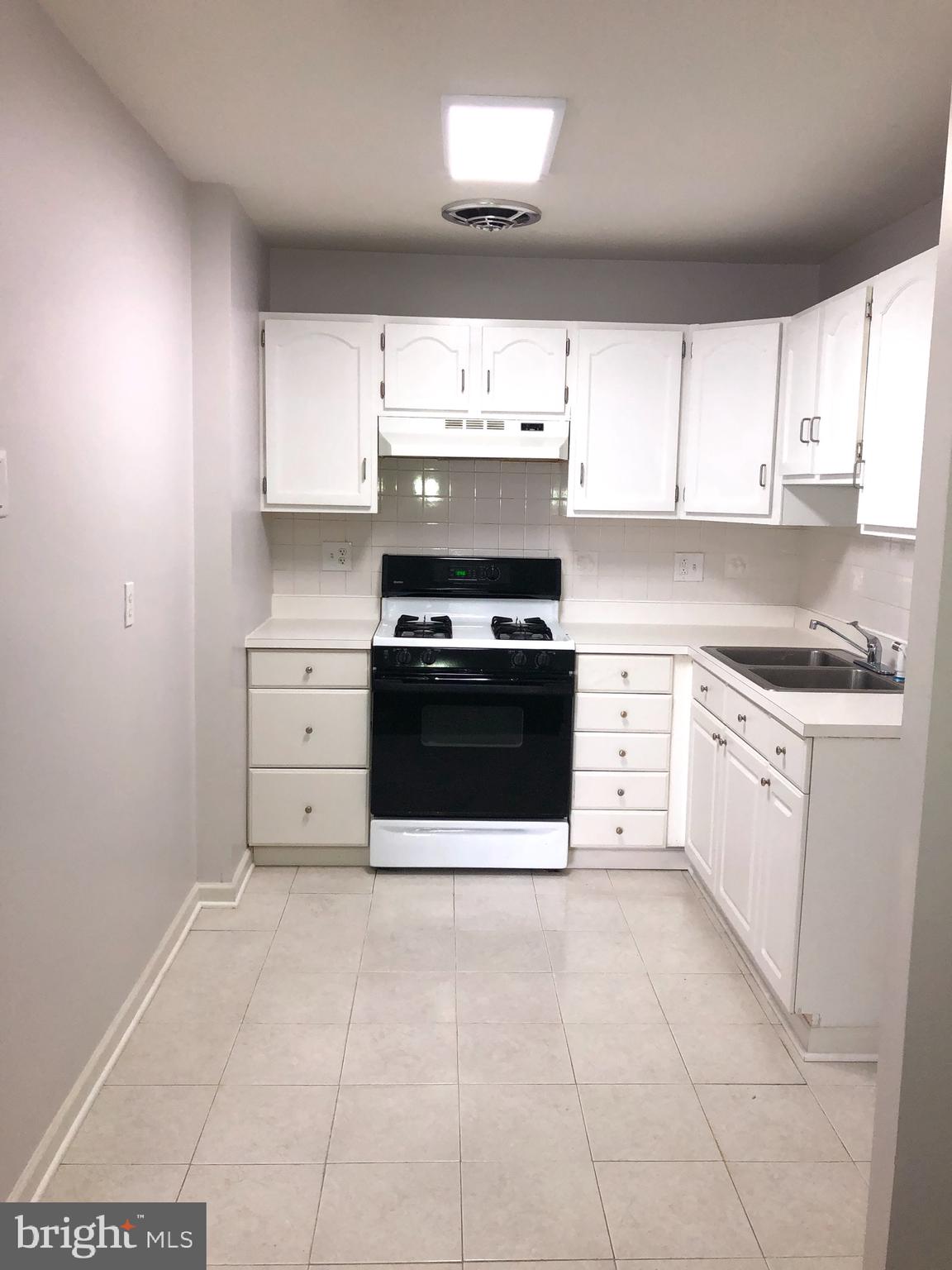 2826 Saxton Road Philadelphia, PA 19114 - Photo 33 of 67