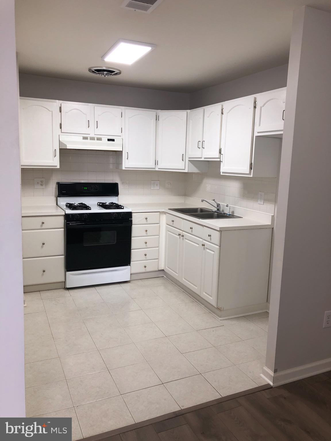 2826 Saxton Road Philadelphia, PA 19114 - Photo 35 of 67