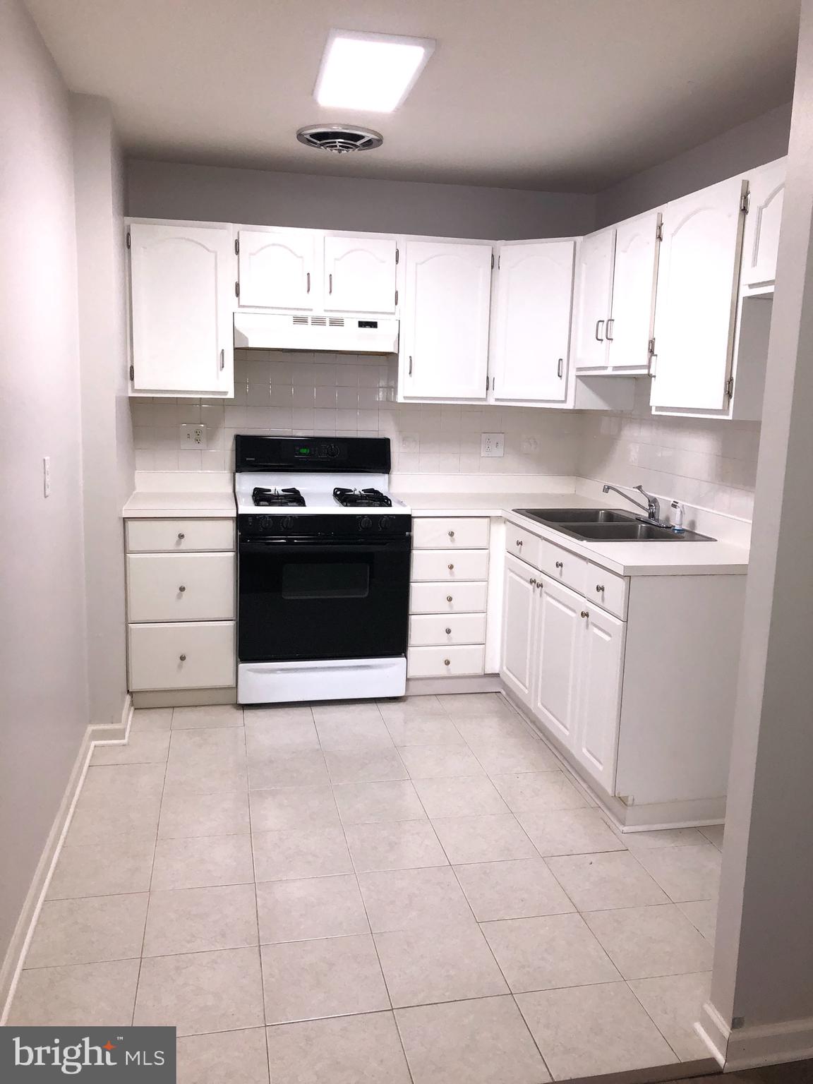 2826 Saxton Road Philadelphia, PA 19114 - Photo 36 of 67