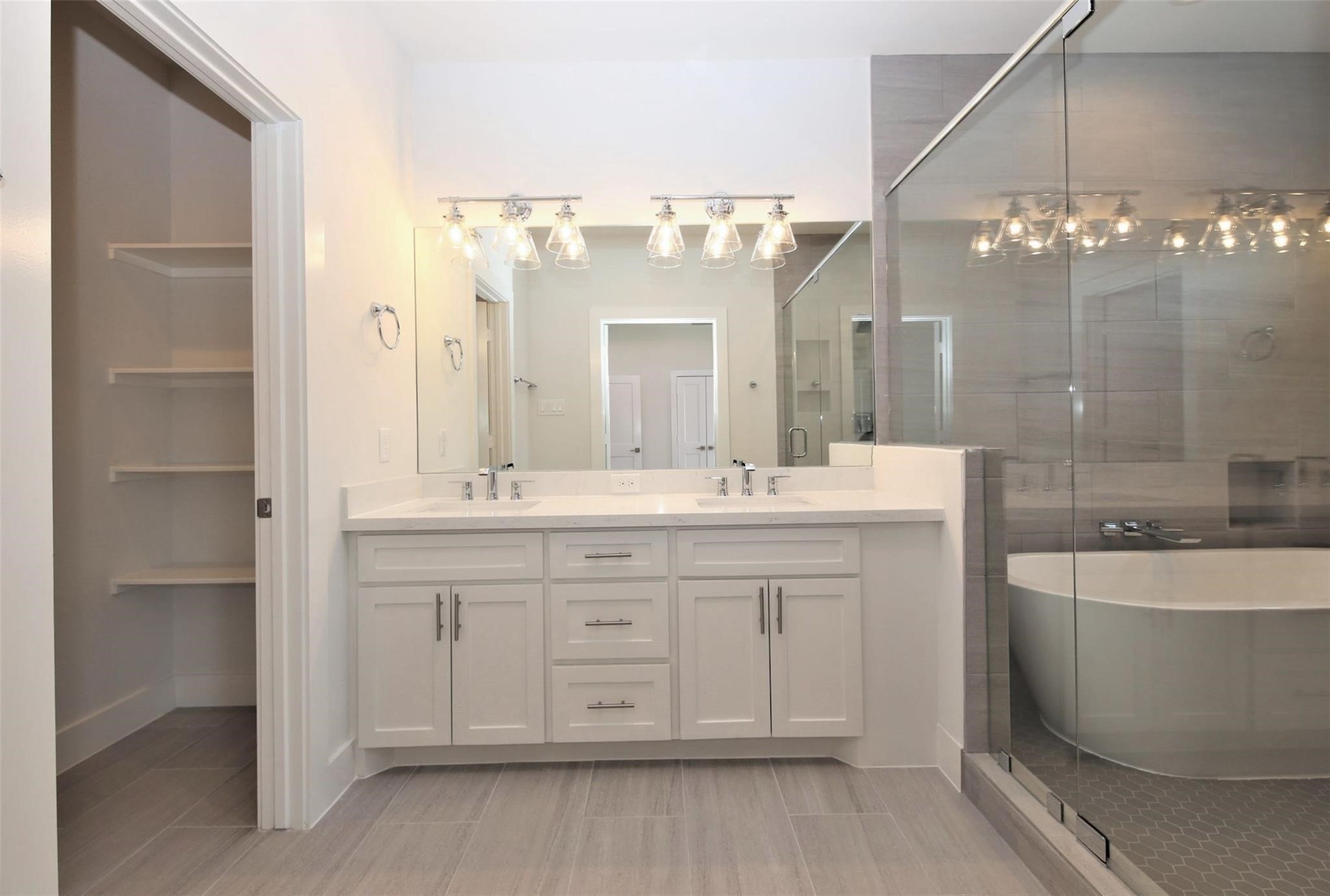 816 West 22nd Street Houston, TX 77008 - Photo 11 of 19
