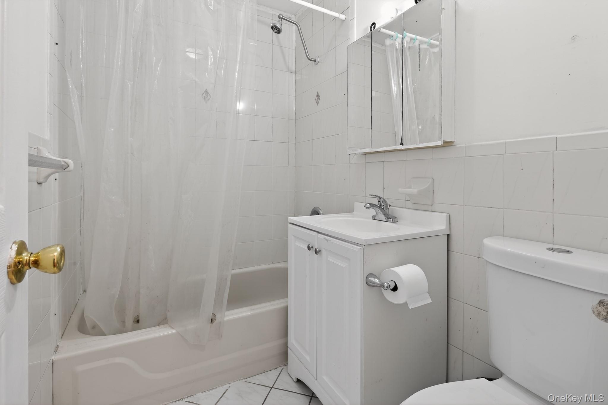 103-06 35th Avenue Queens, NY 11368 - Photo 9 of 18