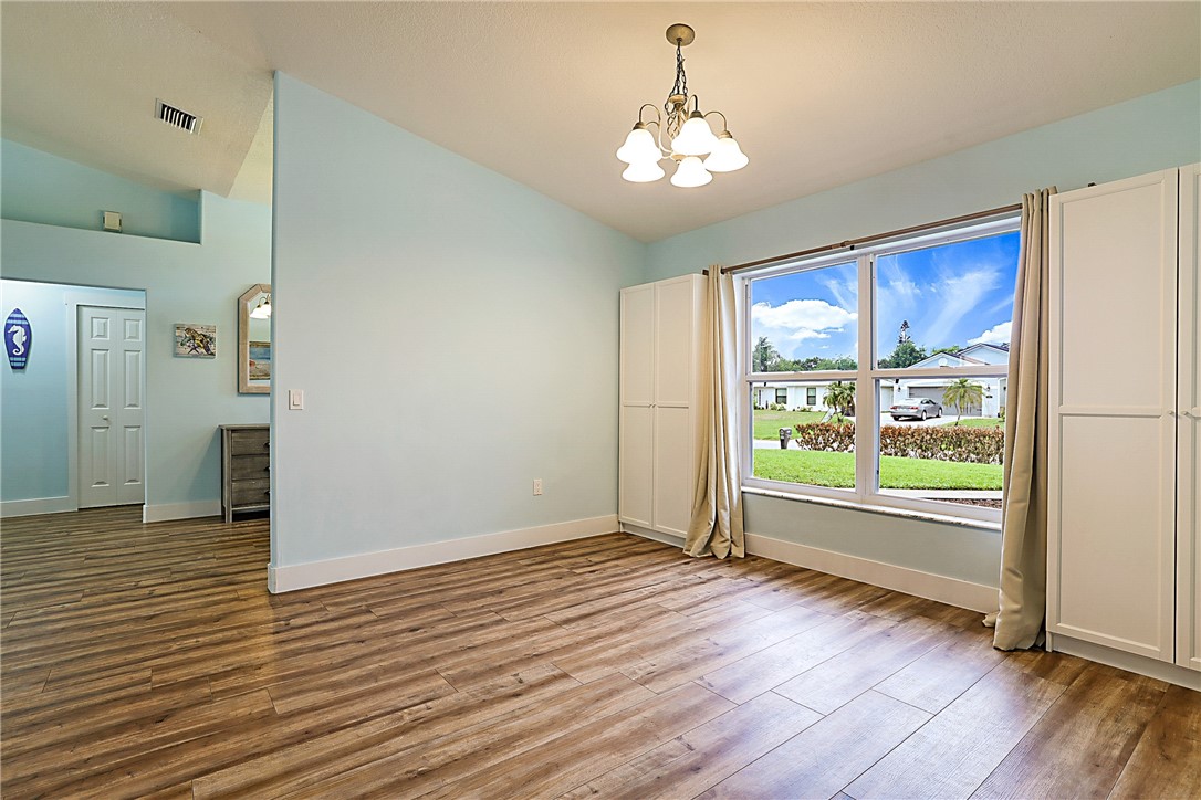 432 Biscayne Lane Sebastian, FL 32958 - Photo 5 of 36