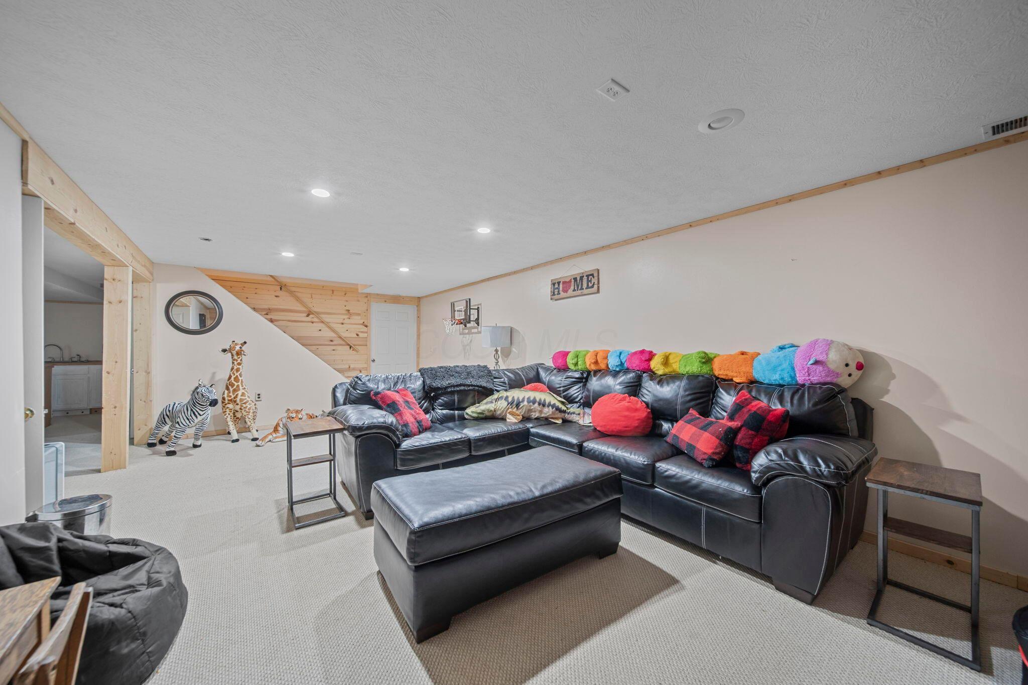 4415 Maple Grove Road Marion, OH 43302 - Photo 26 of 43 original-C98E2DA9-460E-4870-BDD5-F18AD21