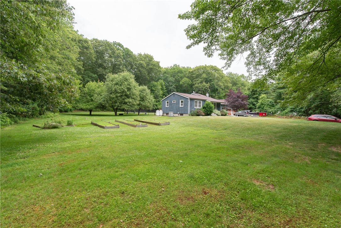 11 Paris Irons Road Glocester, RI 02857 - Photo 6 of 47