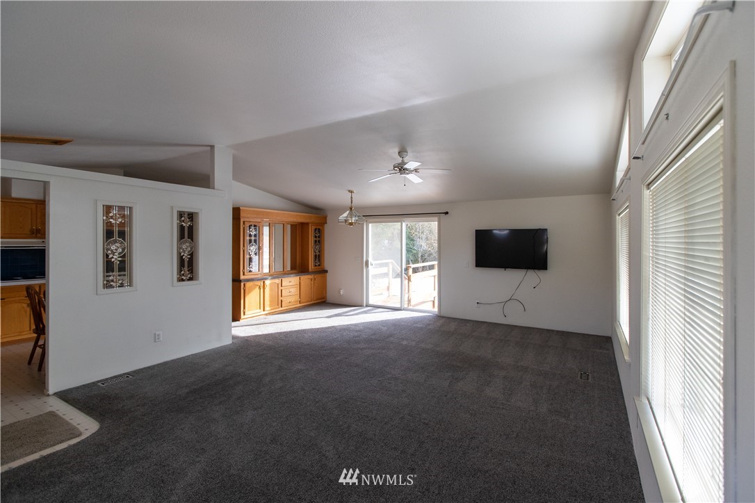 838-8 King Road, Unit 8 Winlock, WA 98596 - Photo 13 of 23