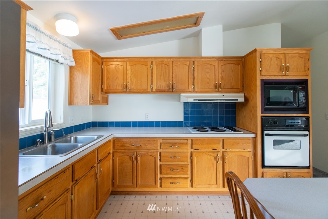 838-8 King Road, Unit 8 Winlock, WA 98596 - Photo 16 of 23