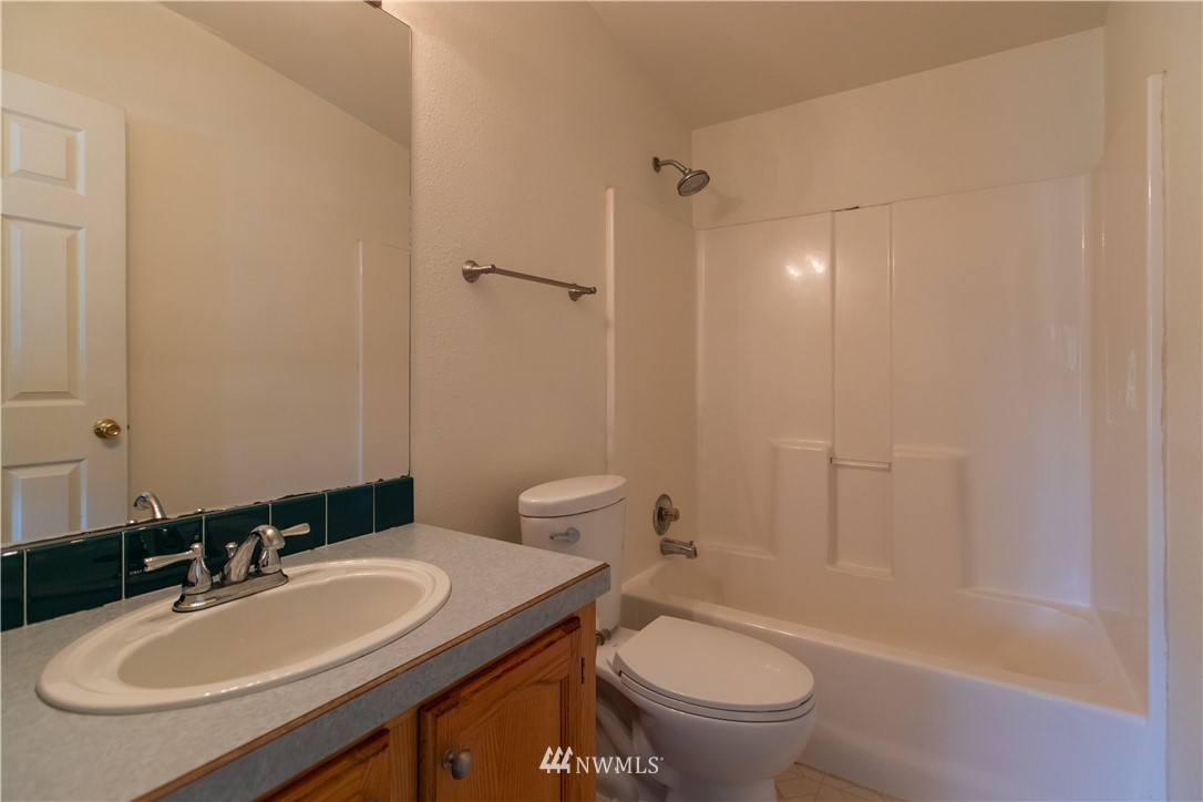 838-8 King Road, Unit 8 Winlock, WA 98596 - Photo 20 of 23