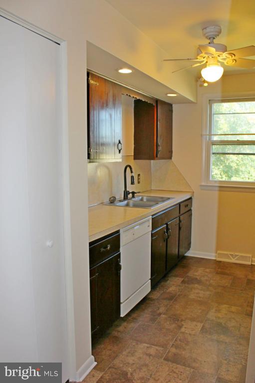 782 South Cedar Street Lititz, PA 17543 - Photo 9 of 22