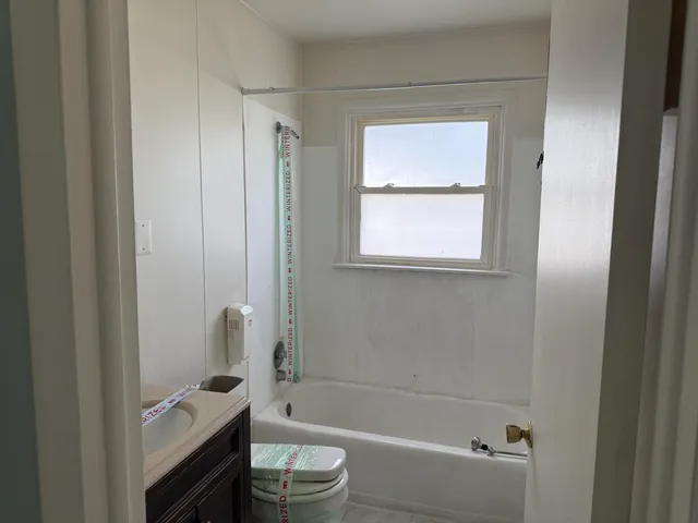 $115,000 | 22458 Hillock Avenue, Warren, MI 48089