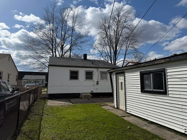 $115,000 | 22458 Hillock Avenue, Warren, MI 48089