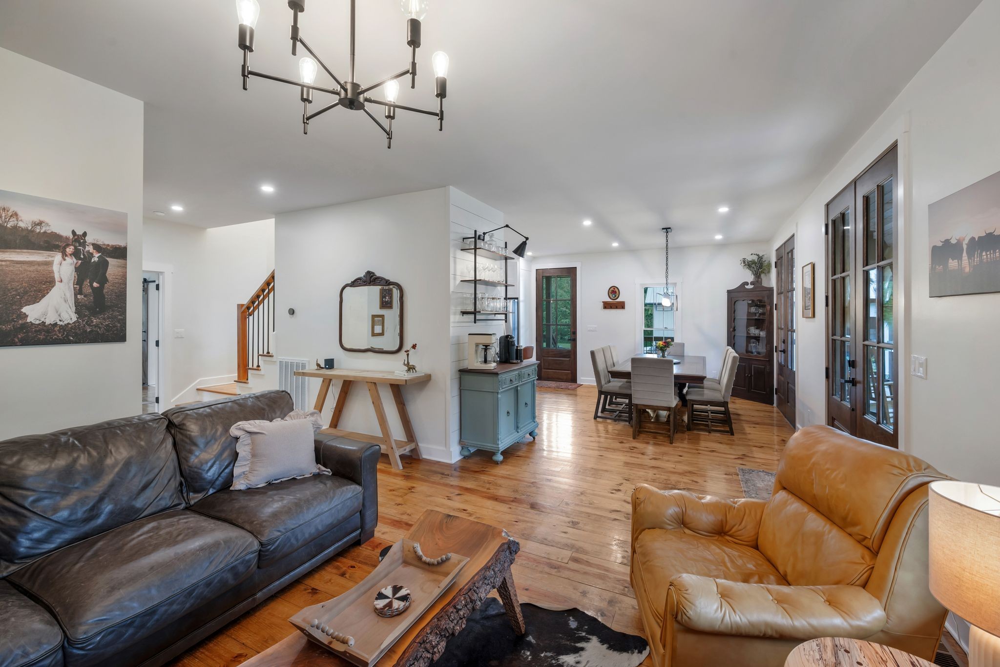 1006 Cherokee Trail Springfield, TN 37172 - Photo 19 of 49 a living room with furniture