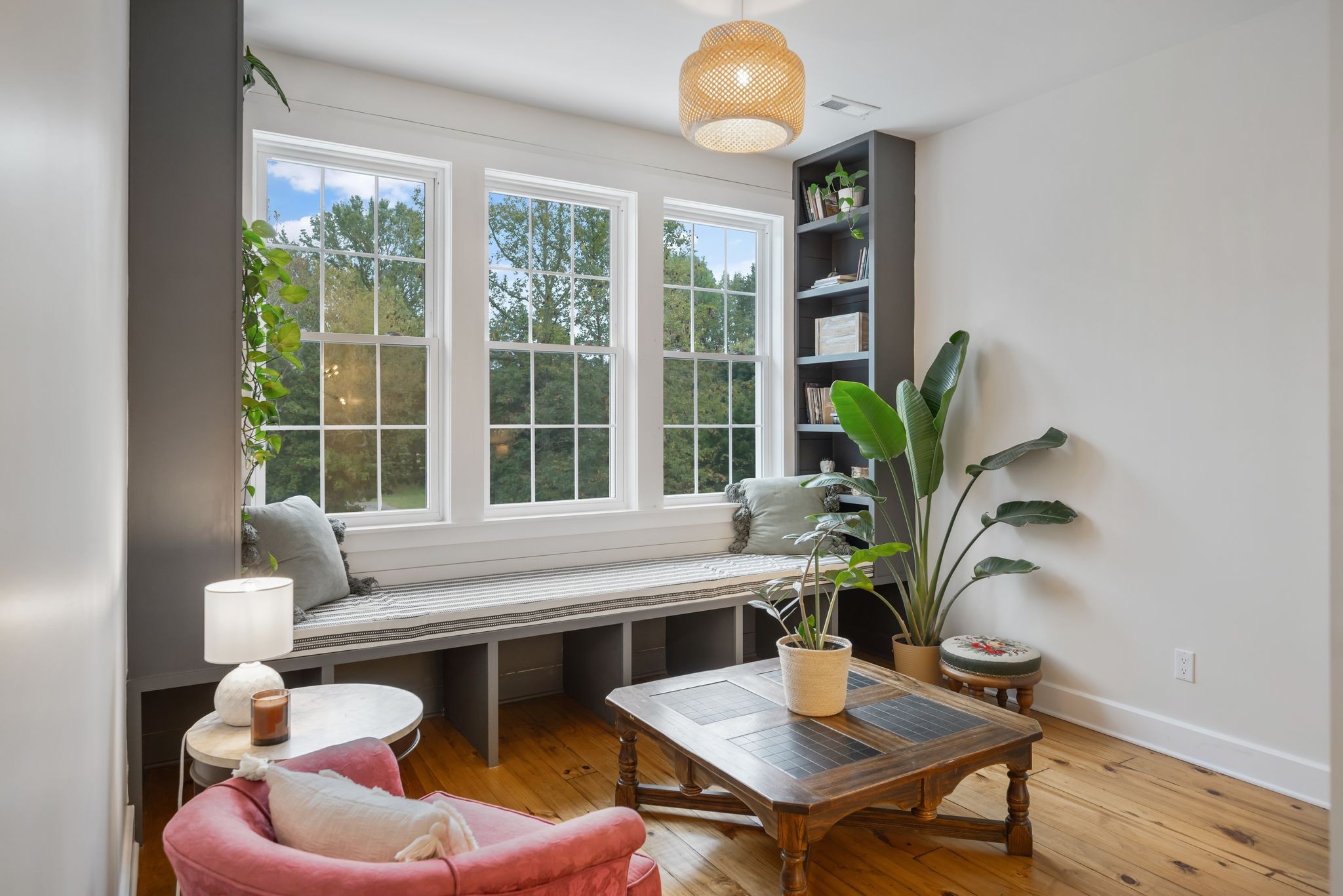 1006 Cherokee Trail Springfield, TN 37172 - Photo 30 of 49 a living room with furniture potted plant and a window