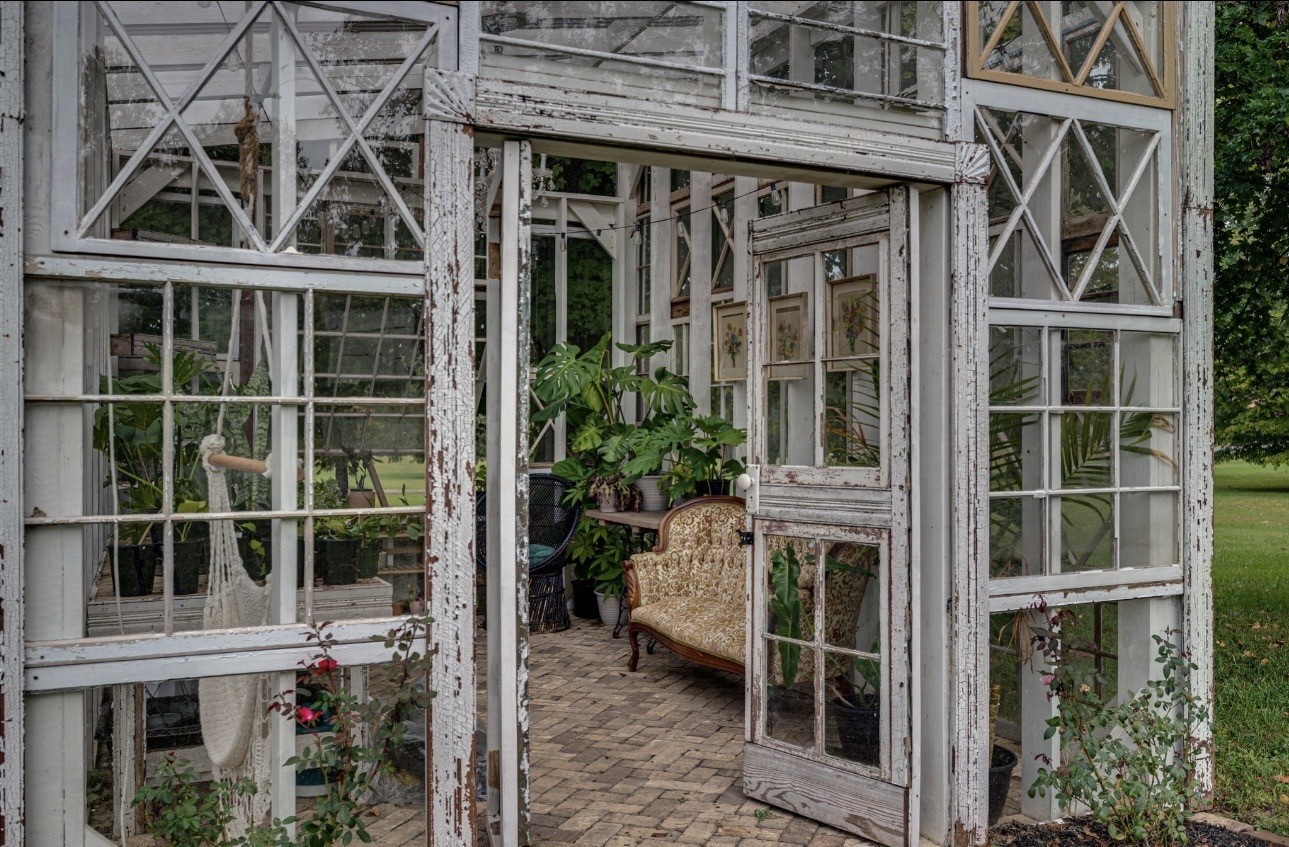1006 Cherokee Trail Springfield, TN 37172 - Photo 45 of 49 a view of a house with a window and garden