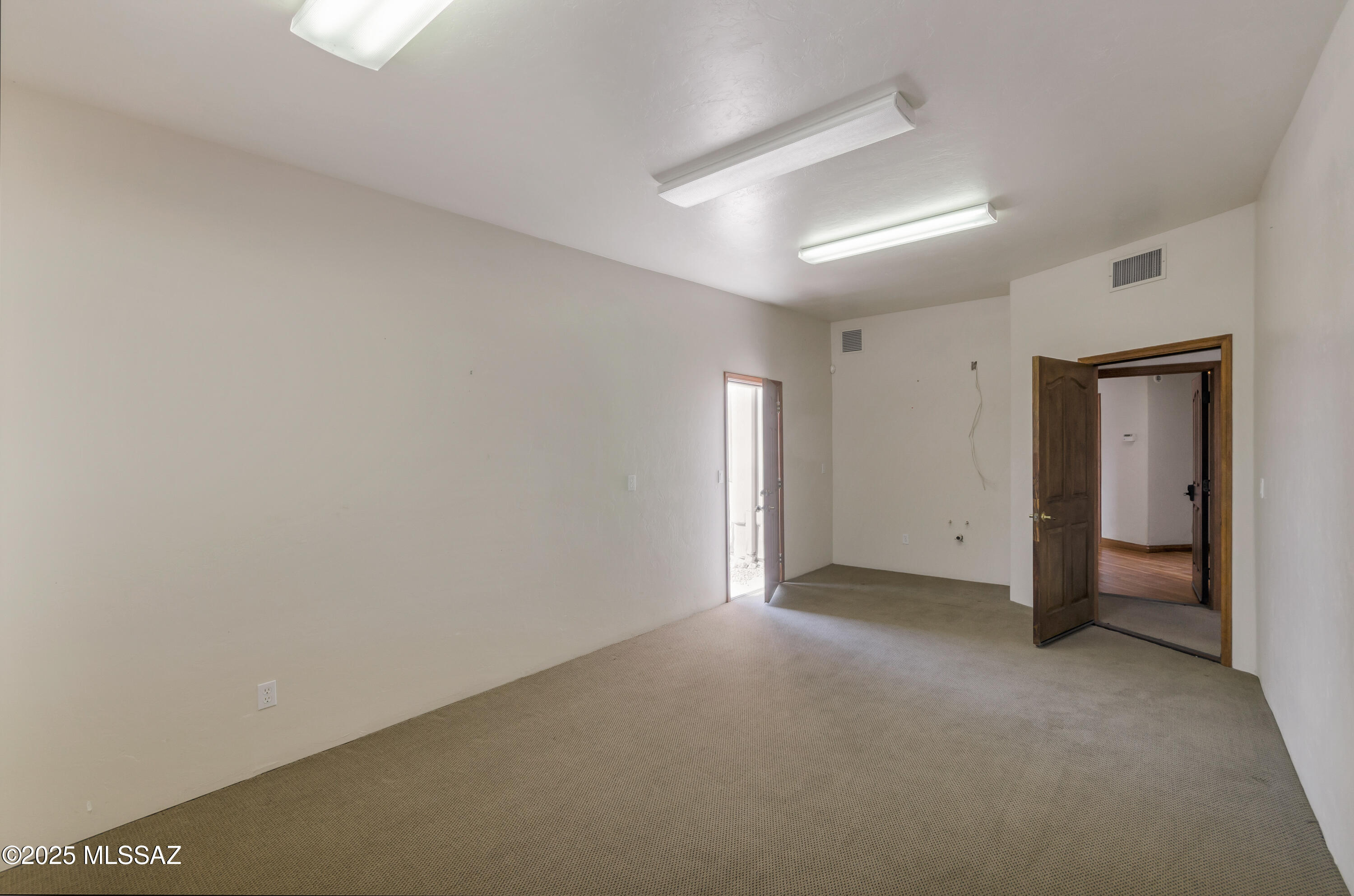 4001 North Harrison Road Tucson, AZ 85749 - Photo 37 of 50 a view of empty room