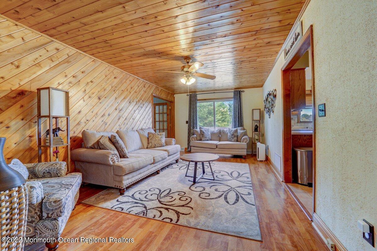 381 Cook Road Jackson, NJ 08527 - Photo 13 of 31 Cook Rd-029