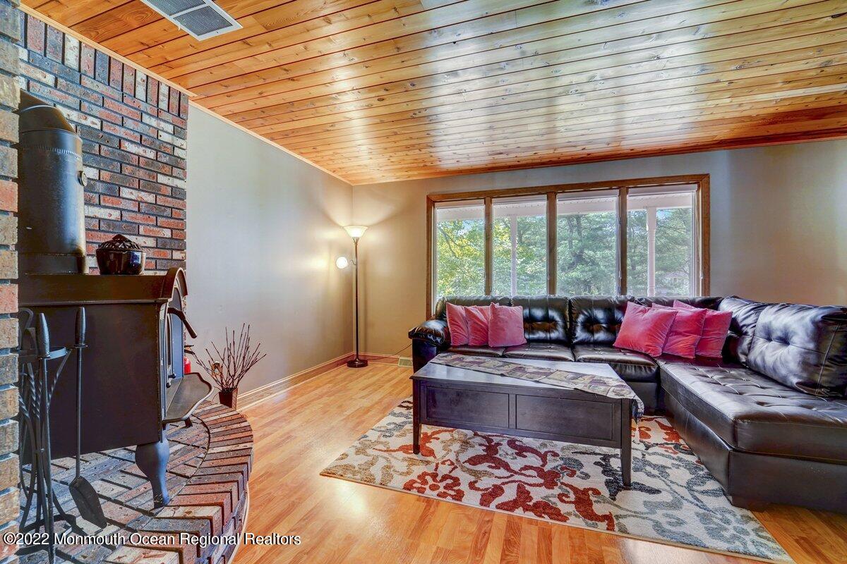 381 Cook Road Jackson, NJ 08527 - Photo 8 of 31 Cook Rd-017