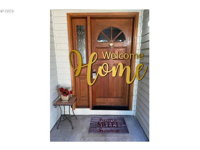 $595,000 | 1843 Southeast Moorwood Court, Bend, OR 97702