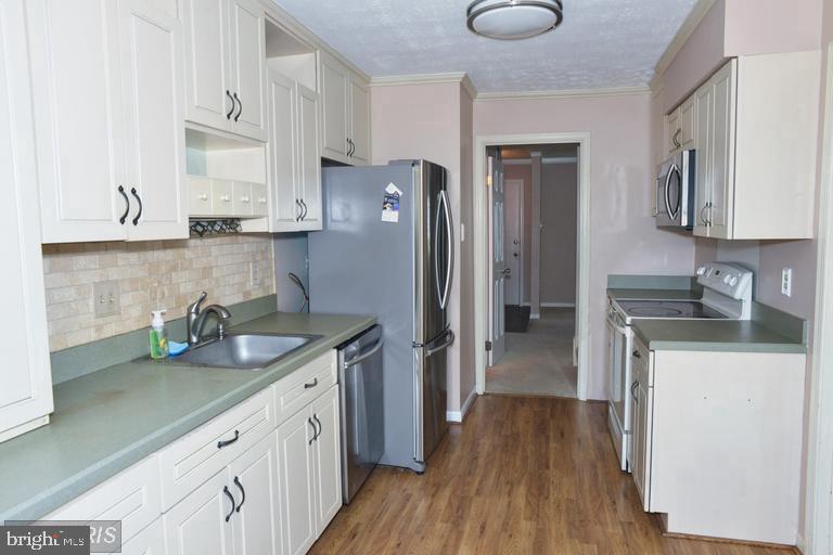 9127 Galbreth Court Springfield, VA 22153 - Photo 2 of 12