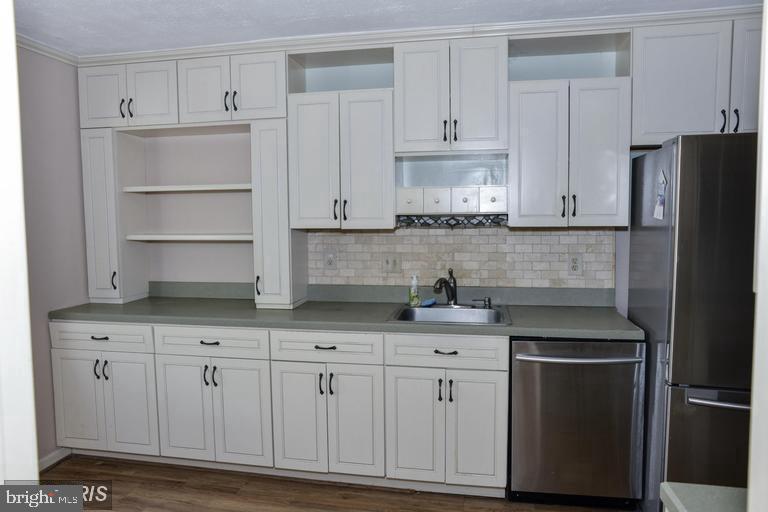 9127 Galbreth Court Springfield, VA 22153 - Photo 3 of 12