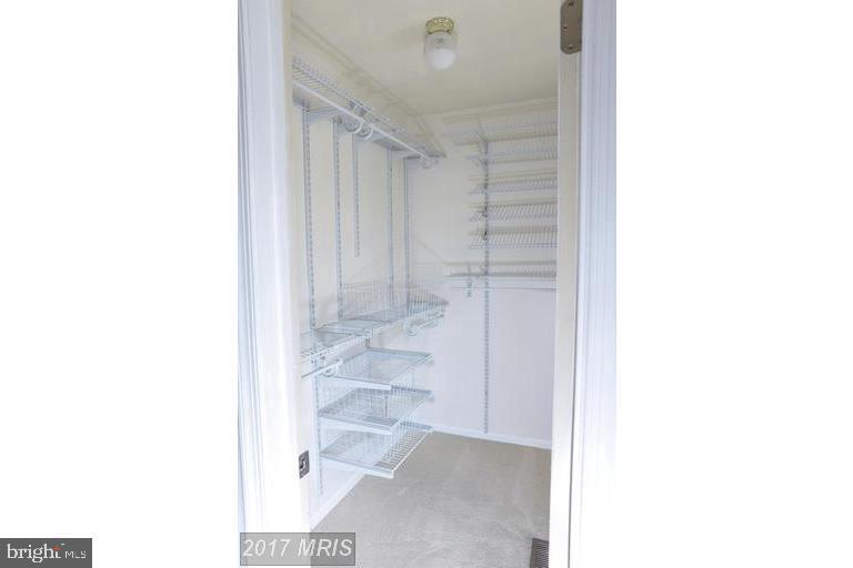 9127 Galbreth Court Springfield, VA 22153 - Photo 7 of 12