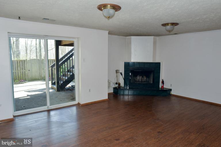 9127 Galbreth Court Springfield, VA 22153 - Photo 9 of 12