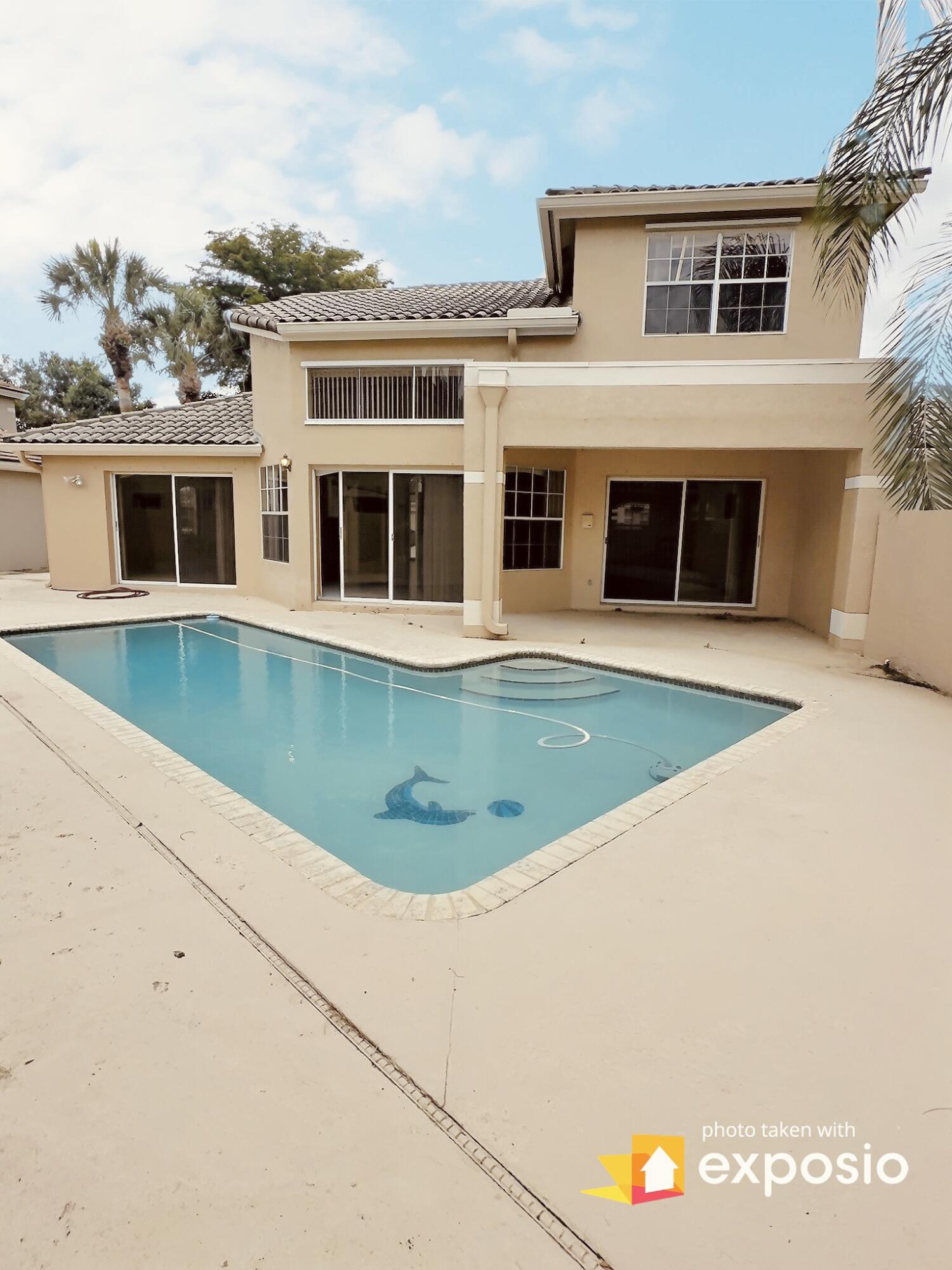 10610 Bexley Boulevard Boca Raton, FL 33428 - Photo 3 of 25 039CD5D1-3A53-4EAD-AE3D-DFEEA49F5719