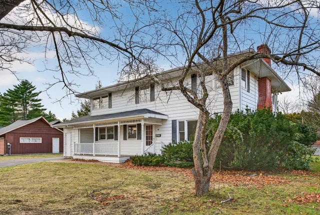 $399,000 | 40 Robinson Gardens, Lewiston, ME 04240