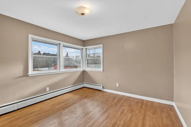 $399,000 | 40 Robinson Gardens, Lewiston, ME 04240