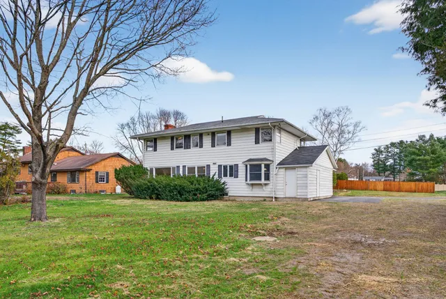 $399,000 | 40 Robinson Gardens, Lewiston, ME 04240