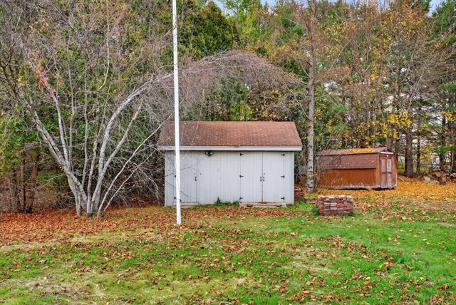 $399,000 | 40 Robinson Gardens, Lewiston, ME 04240