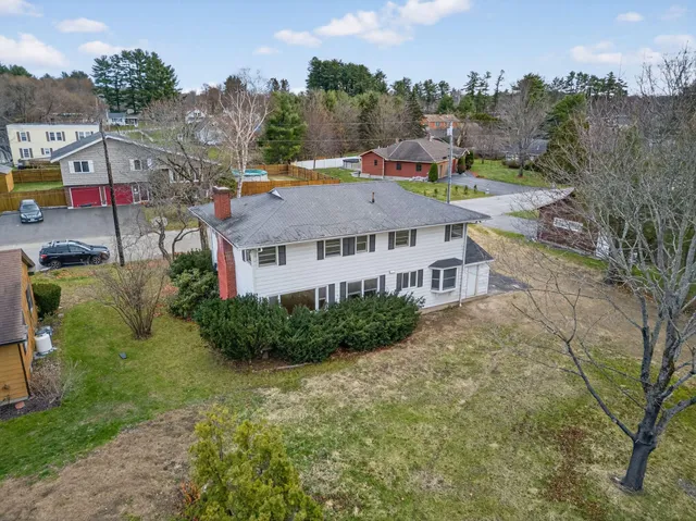 $399,000 | 40 Robinson Gardens, Lewiston, ME 04240