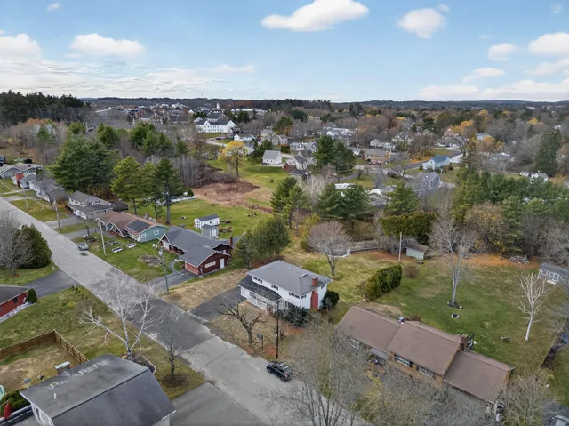 $399,000 | 40 Robinson Gardens, Lewiston, ME 04240