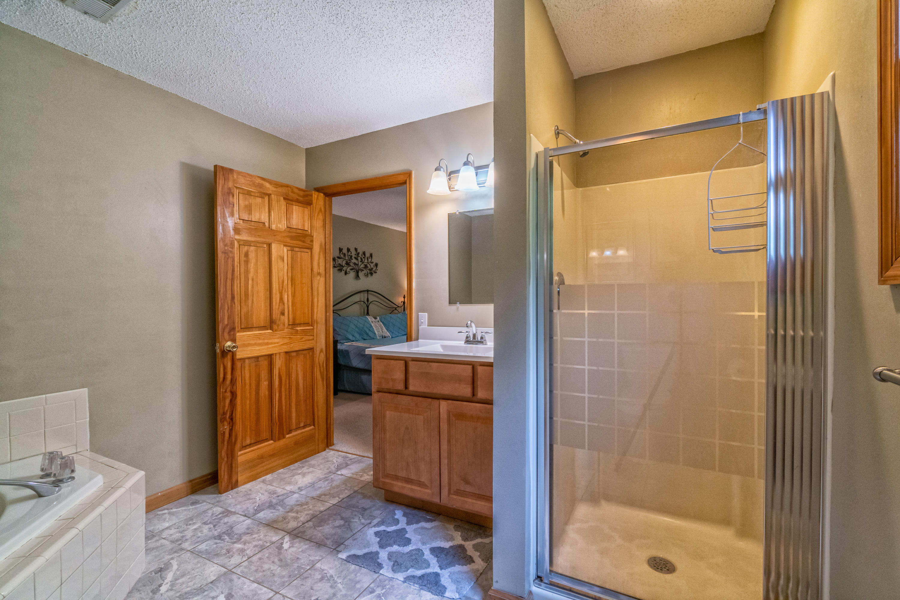 943 East Norris Point Road La Follette, TN 37766 - Photo 21 of 36 Master Bath 2
