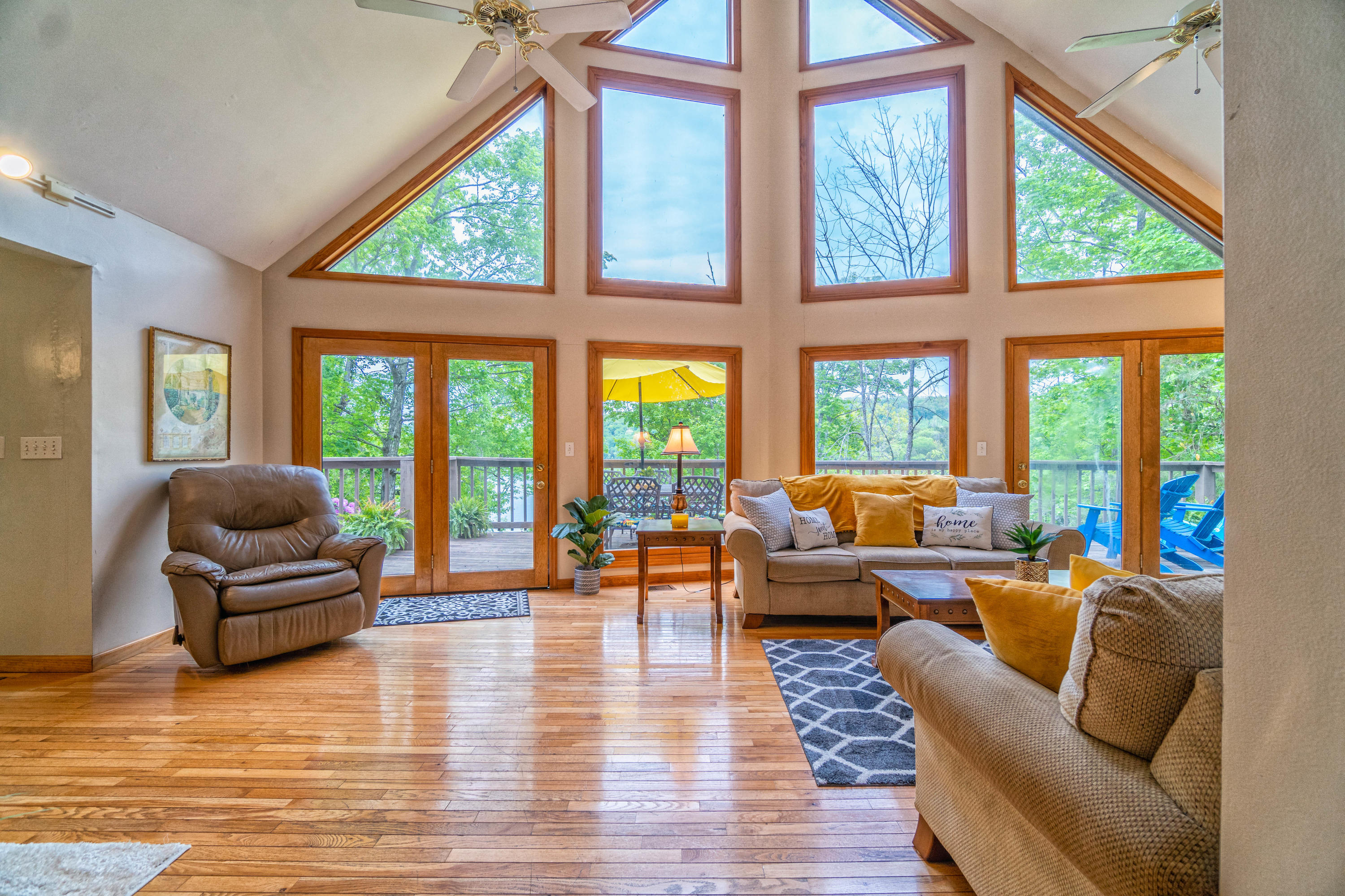 943 East Norris Point Road La Follette, TN 37766 - Photo 8 of 36 Windows for Amazing Views