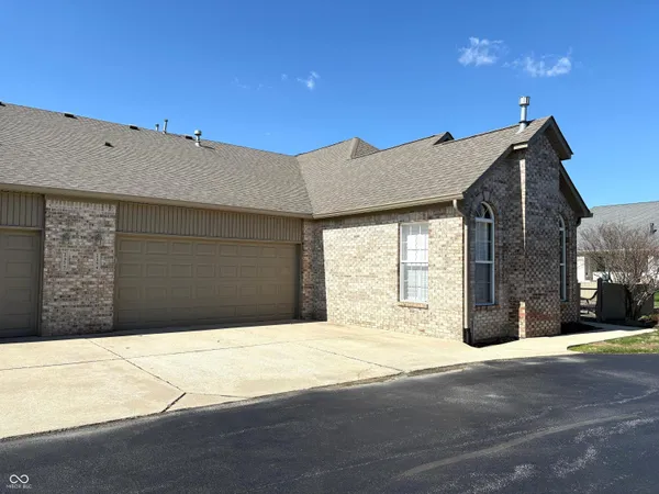 $225,000 | 2379 Saddle Drive, Shelbyville, IN 46176