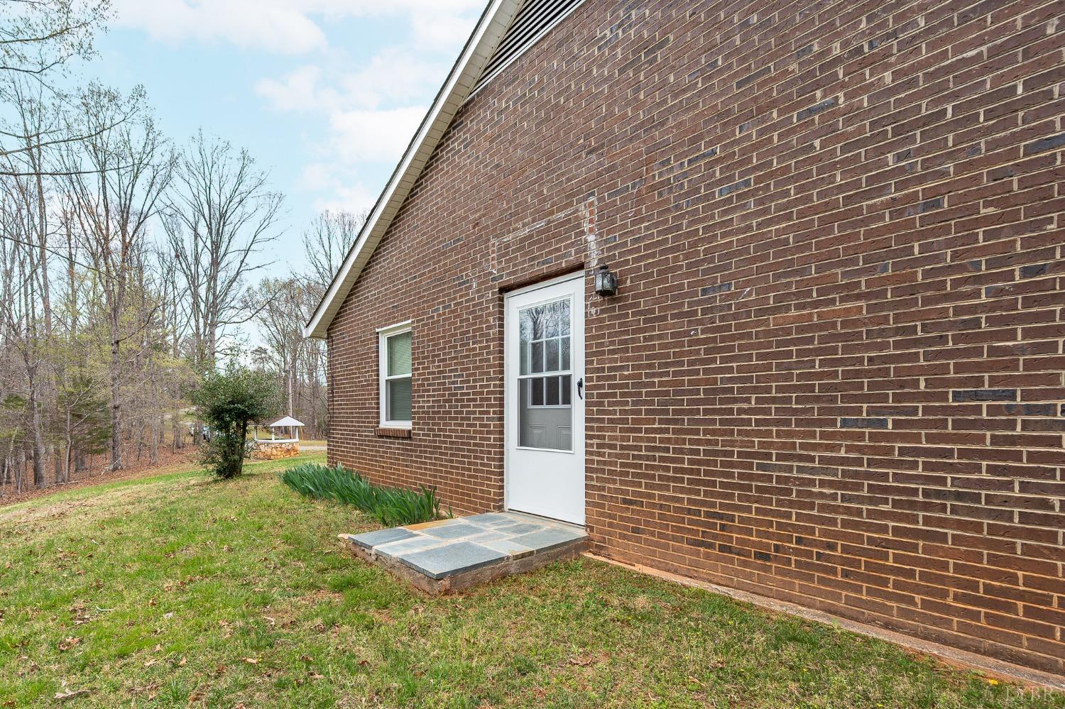 1425 Kentmoor Farm Road Madison Heights, VA 24572 - Photo 22 of 47 a view of backyard of a house