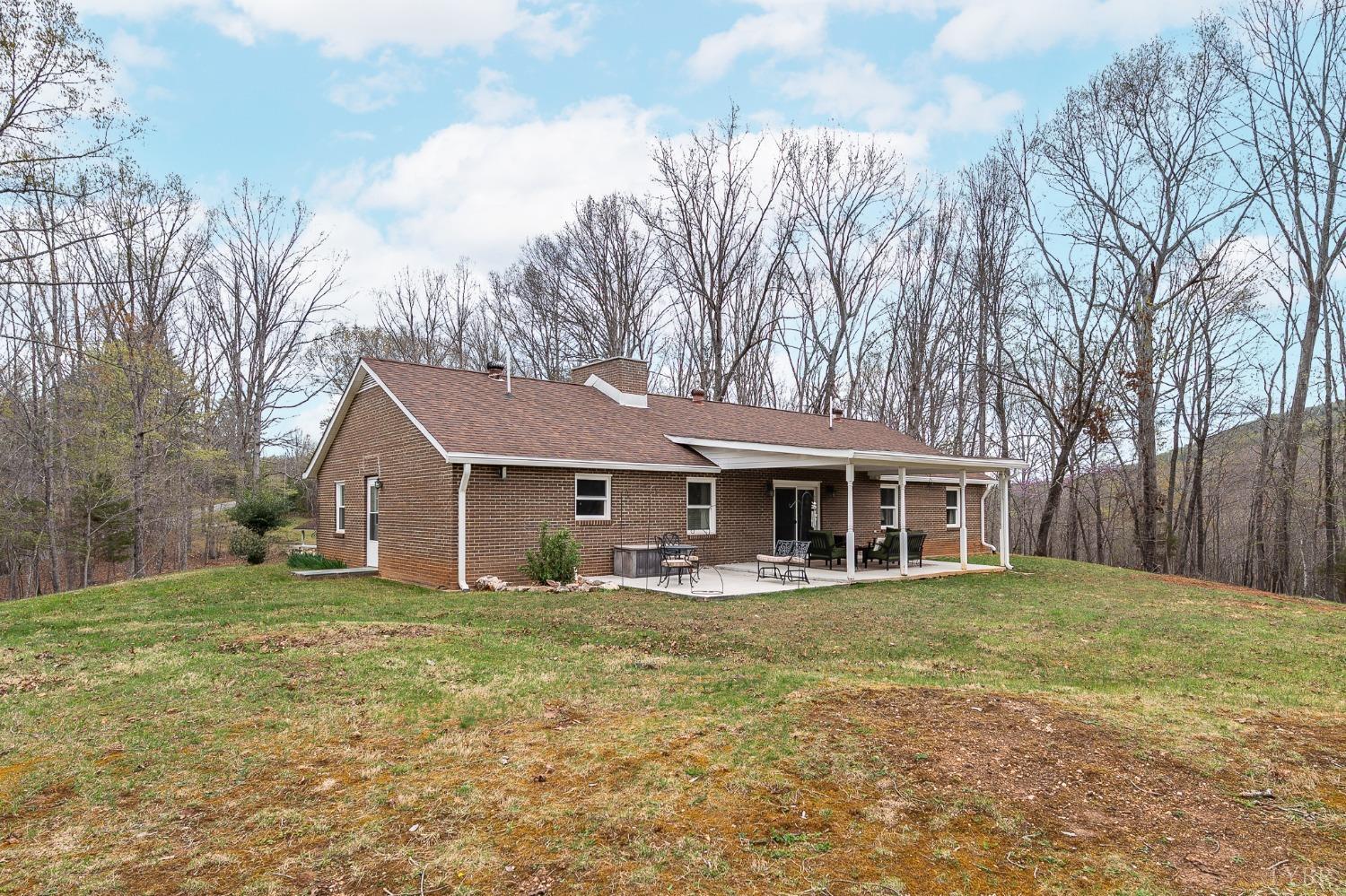 1425 Kentmoor Farm Road Madison Heights, VA 24572 - Photo 36 of 47 a view of a house with a yard